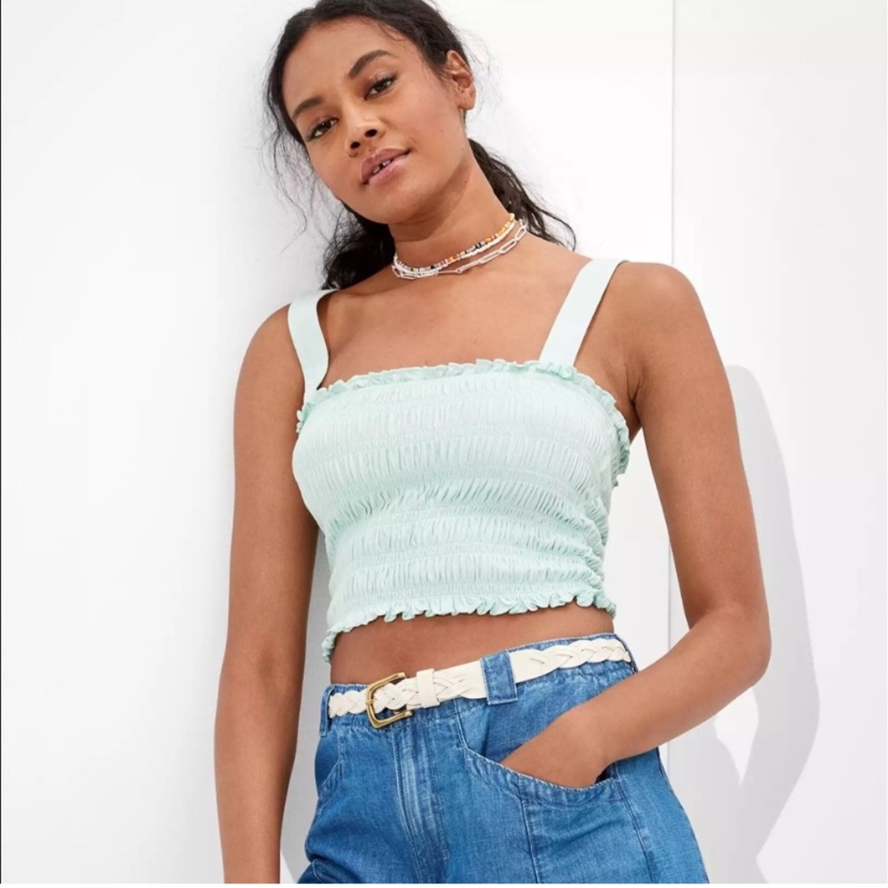 American Eagle cropped smocked tank top Mint size small